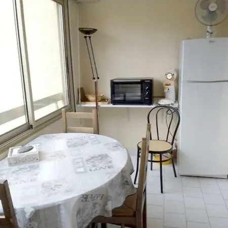 Laurier 1 شقة سيكس-فور-لو-بلاج