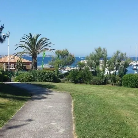 Laurier 1 * Six-Fours-les-Plages